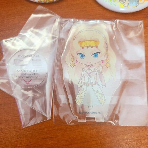 *3 for $30* Code Geass Buttons & Acrylic Stand Set - Official - Shamna - Picture 2 of 2